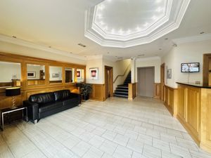 Lobby - click for photo gallery